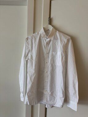 CLASSIC WHITE MUJI POCKET BUTTON UP SIZE SMALL 100% COTTON